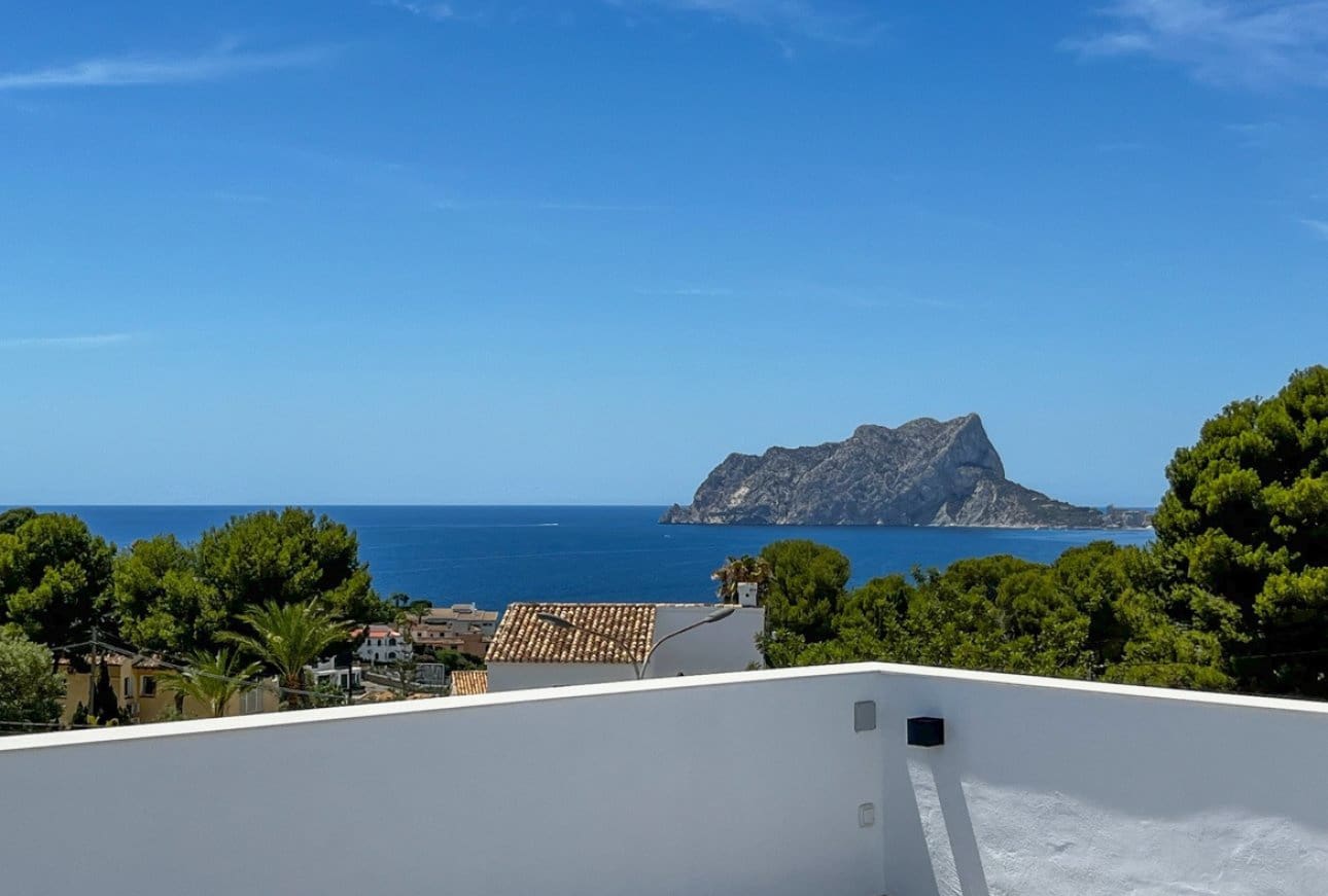 5 soverom Villa til salgs i Moraira med svømmebasseng - € 2 400 000 (Ref: 9929801)