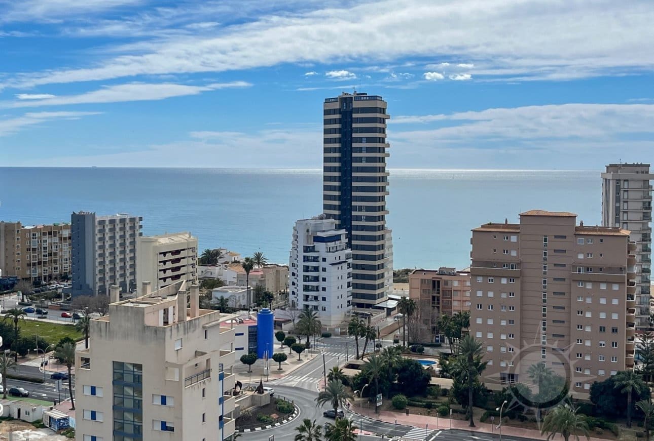 2 soveværelse Lejlighed til salg i Calpe / Calp med swimmingpool - € 455.000 (Ref: 9929964)
