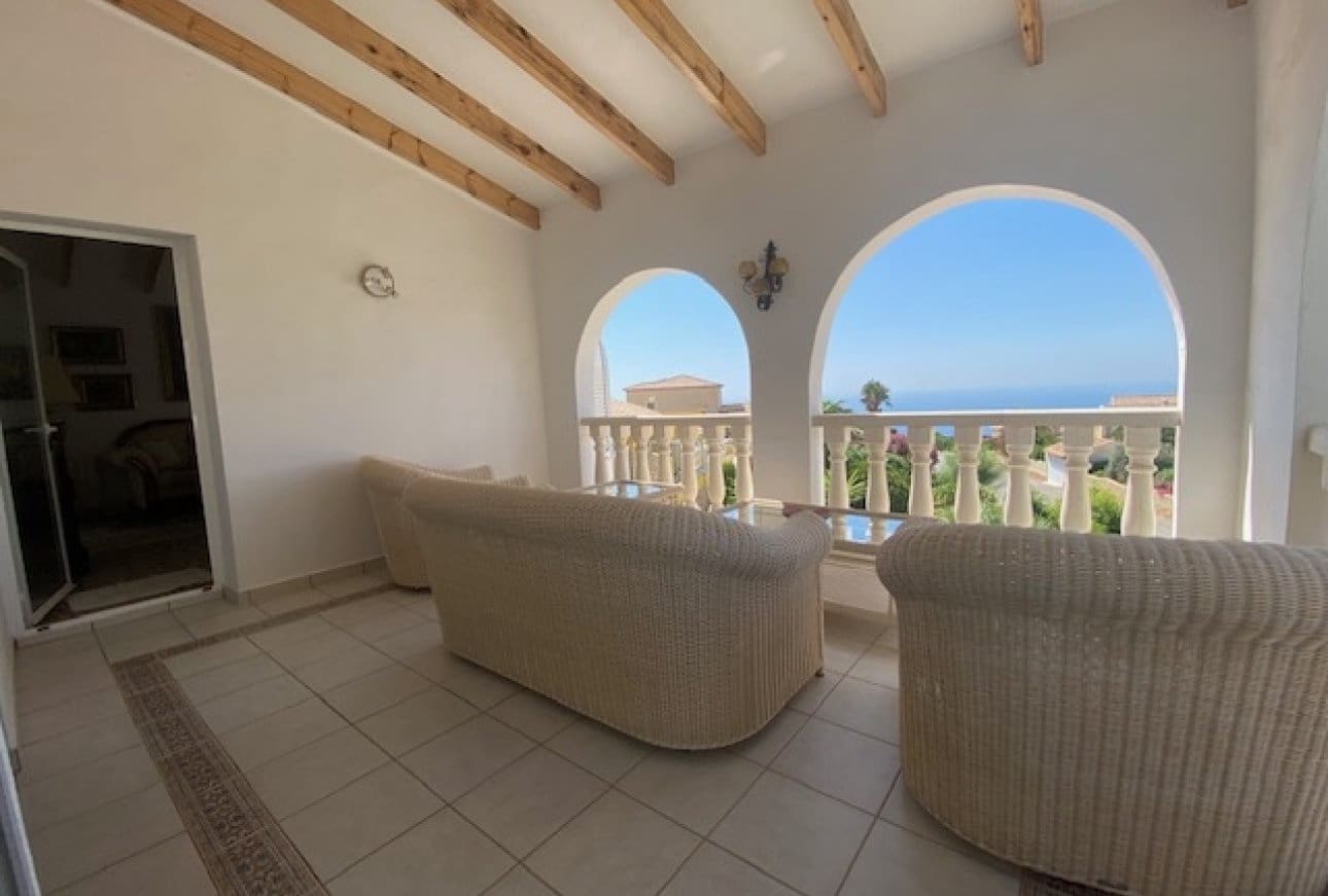4 bedroom Villa for sale in Cumbre del Sol with pool garage - € 1,050,000 (Ref: 9932208)