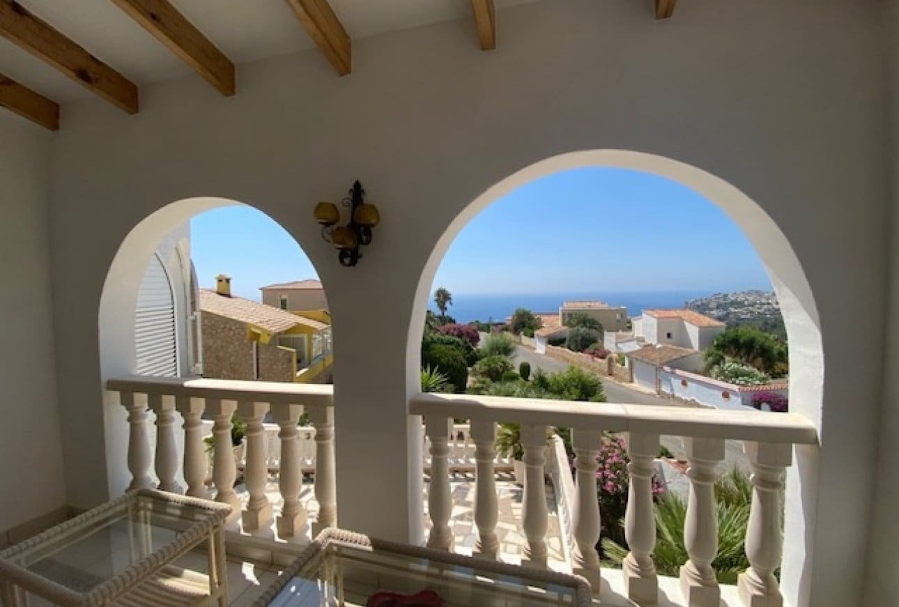 4 bedroom Villa for sale in Cumbre del Sol with pool garage - € 1,050,000 (Ref: 9932208)