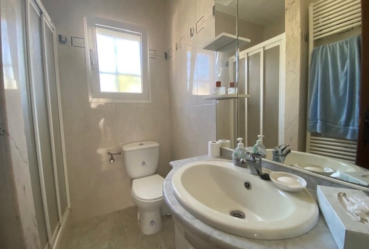 4 bedroom Villa for sale in Cumbre del Sol with pool garage - € 1,050,000 (Ref: 9932208)