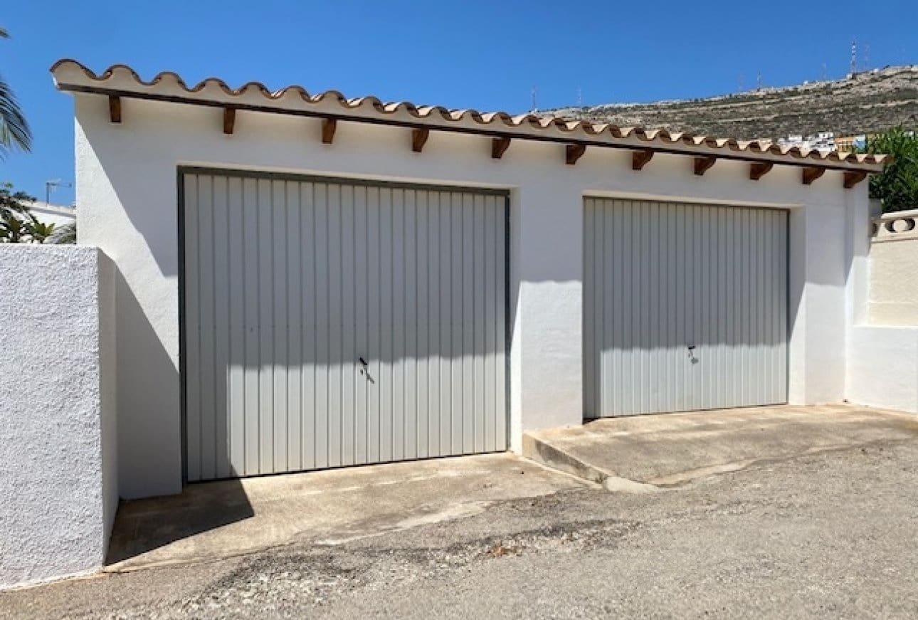4 bedroom Villa for sale in Cumbre del Sol with pool garage - € 1,050,000 (Ref: 9932208)