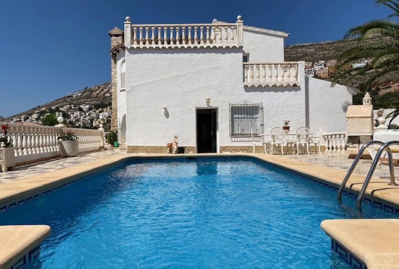 4 bedroom Villa for sale in Cumbre del Sol with pool garage - € 1,050,000 (Ref: 9932208)