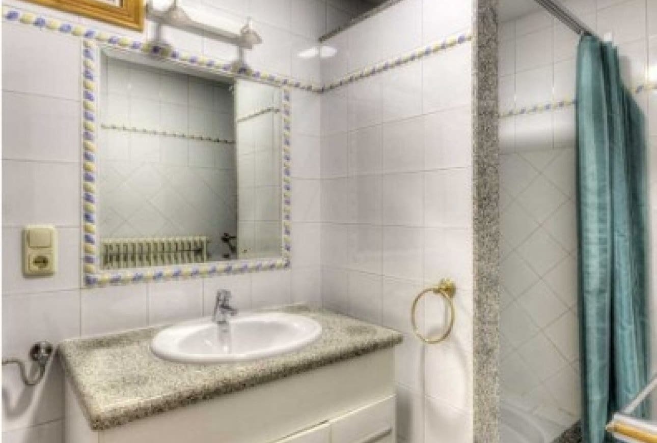 9 bedroom Villa for sale in Benissa with pool garage - € 995,000 (Ref: 9932209)