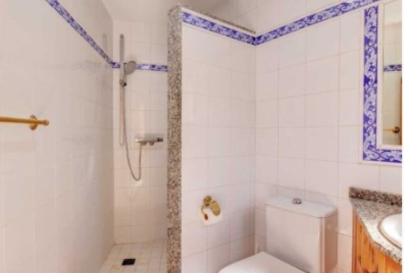 9 bedroom Villa for sale in Benissa with pool garage - € 995,000 (Ref: 9932209)