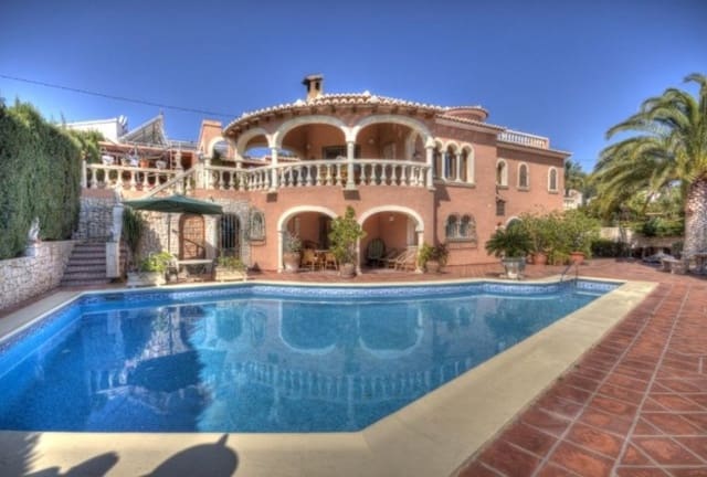 9 soveværelse Villa til salg i Benissa med swimmingpool garage - € 995.000 (Ref: 9932209)