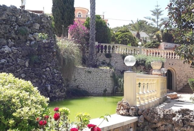 9 soveværelse Villa til salg i Benissa med swimmingpool garage - € 995.000 (Ref: 9932209)