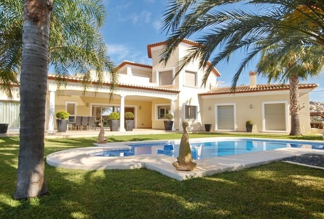 4 soveværelse Villa til salg i Benissa med swimmingpool garage - € 1.350.000 (Ref: 9932210)