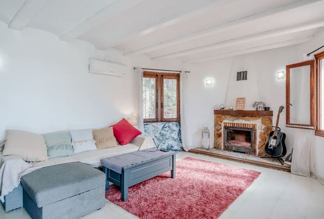 2 soverom Villa til salgs i Moraira, Teulada-Moraira med svømmebasseng - € 550 000 (Ref: 9939050)