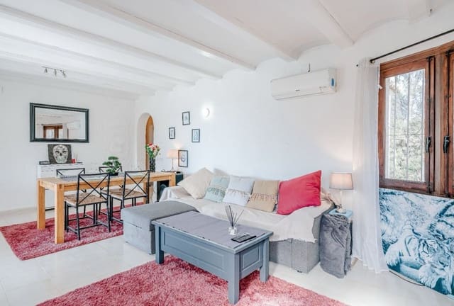 2 soverom Villa til salgs i Moraira, Teulada-Moraira med svømmebasseng - € 550 000 (Ref: 9939050)