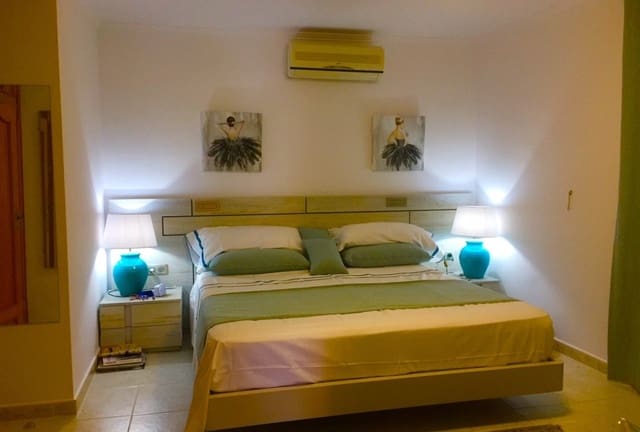 3 soveværelse Villa til salg i Javea / Xàbia med swimmingpool garage - € 770.000 (Ref: 9942860)