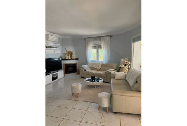 3 soverom Villa til salgs i Moraira, Teulada-Moraira med svømmebasseng garasje - € 795 000 (Ref: 9946762)