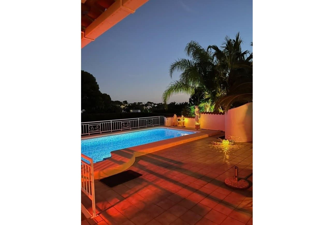 3 soverom Villa til salgs i Moraira med svømmebasseng garasje - € 795 000 (Ref: 9946762)