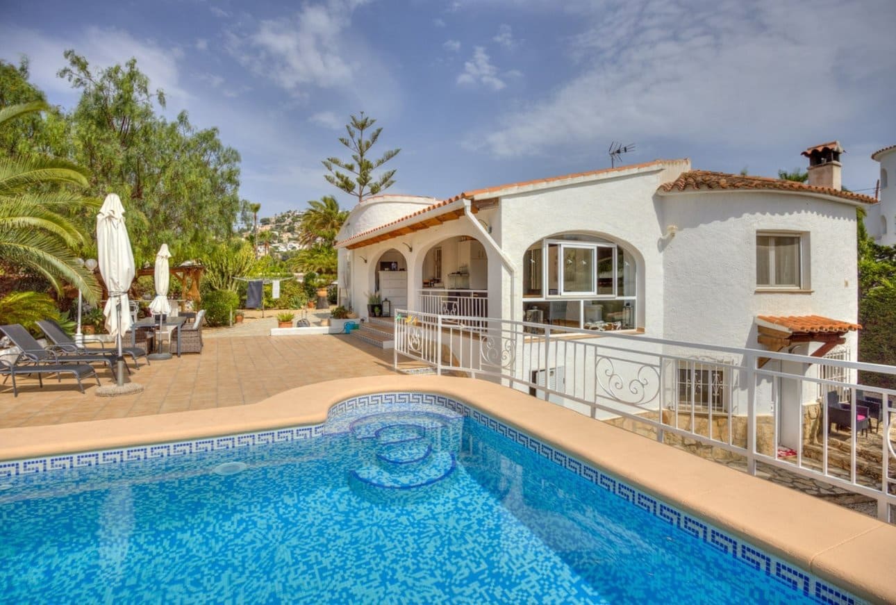 3 bedroom Villa for sale in Moraira with pool garage - € 795,000 (Ref: 9946762)