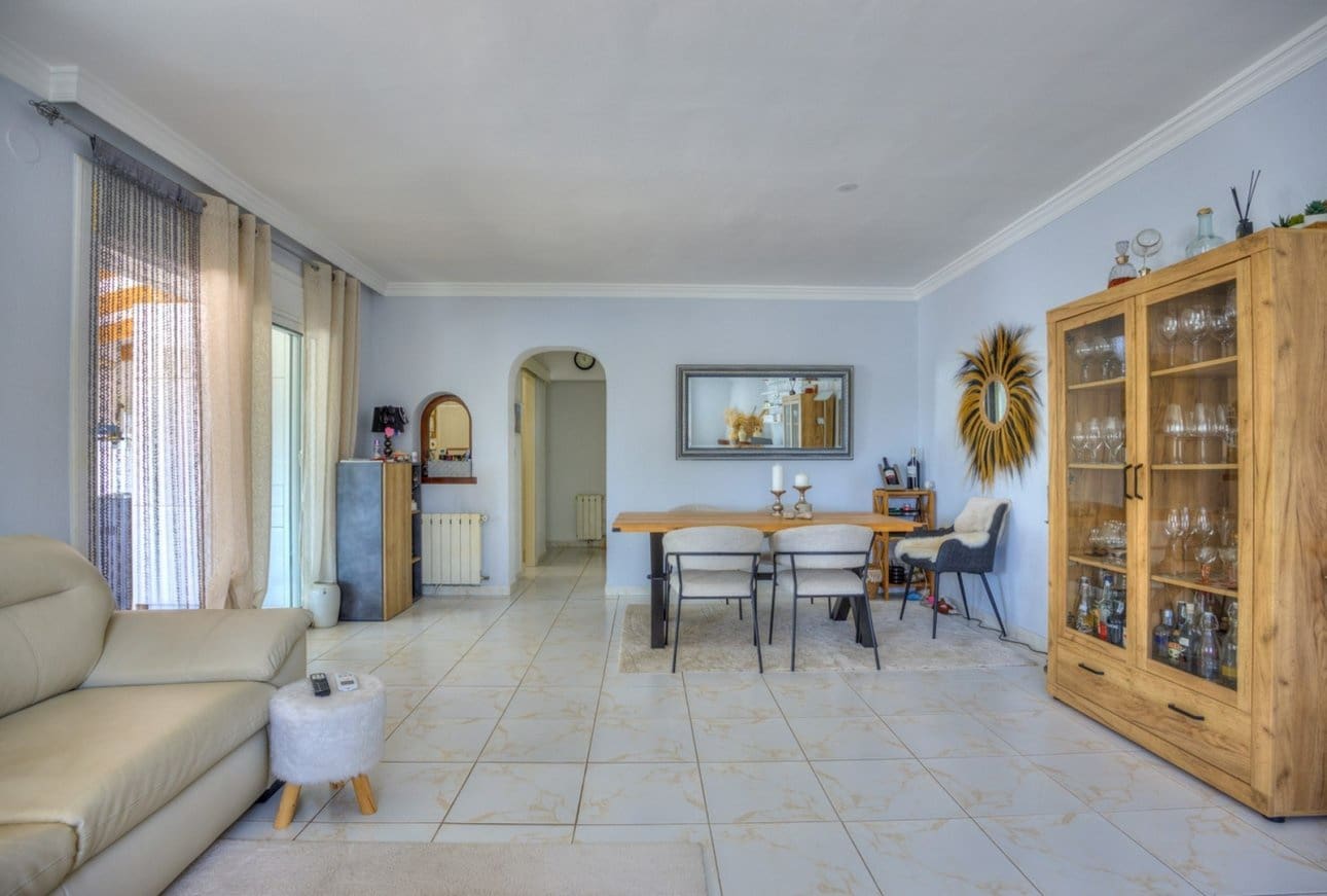 3 bedroom Villa for sale in Moraira with pool garage - € 795,000 (Ref: 9946762)