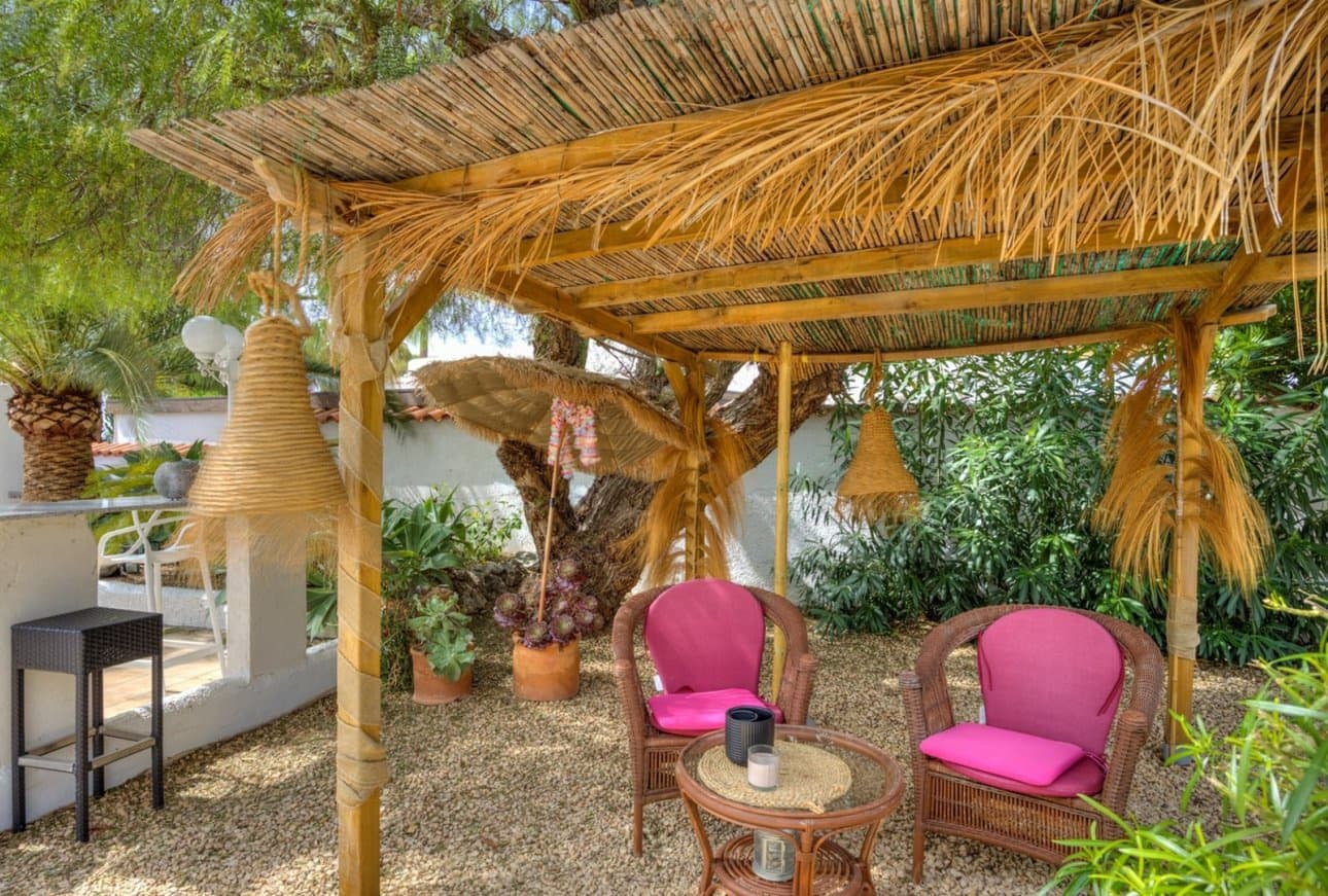 3 bedroom Villa for sale in Moraira with pool garage - € 795,000 (Ref: 9946762)