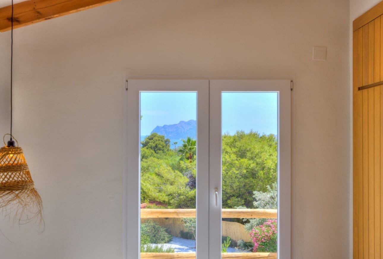 5 soverom Villa til salgs i Moraira med svømmebasseng garasje - € 1 389 000 (Ref: 9953125)