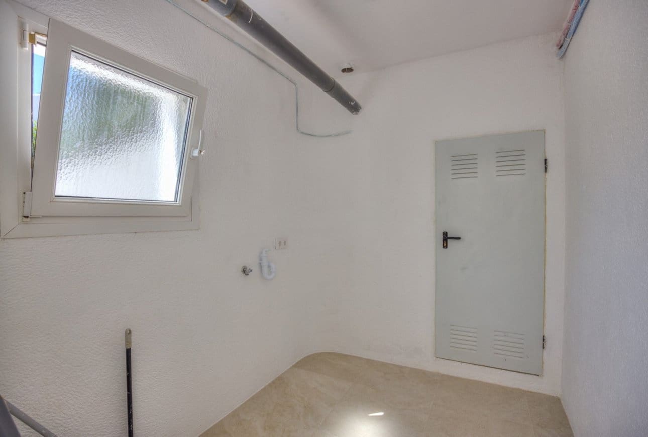 5 soverom Villa til salgs i Moraira med svømmebasseng garasje - € 1 389 000 (Ref: 9953125)