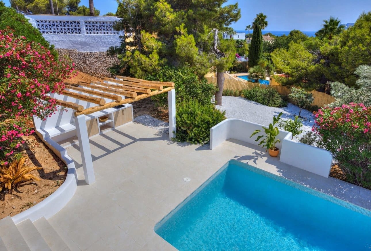 5 soverom Villa til salgs i Moraira med svømmebasseng garasje - € 1 389 000 (Ref: 9953125)