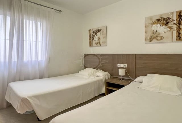 2 soverom Leilighet til salgs i Calpe / Calp med svømmebasseng - € 270 000 (Ref: 9964205)