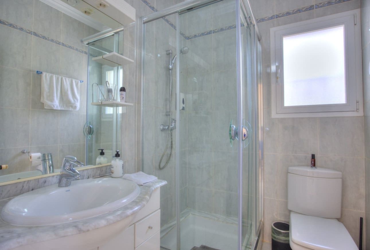 3 sovrum Villa till salu i Cumbre del Sol med pool - 830 000 € (Ref: 9977991)