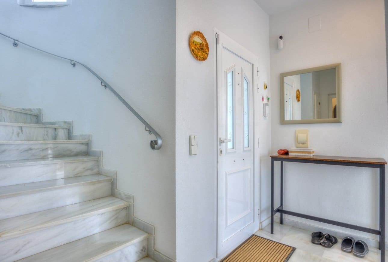 3 sovrum Villa till salu i Cumbre del Sol med pool - 830 000 € (Ref: 9977991)