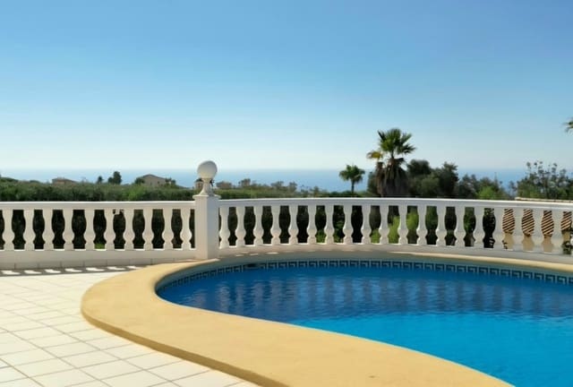 Chalet de 3 habitaciones en Cumbre del Sol, Benitachell / Benitatxell en venta con piscina - 830.000 € (Ref: 9977991)