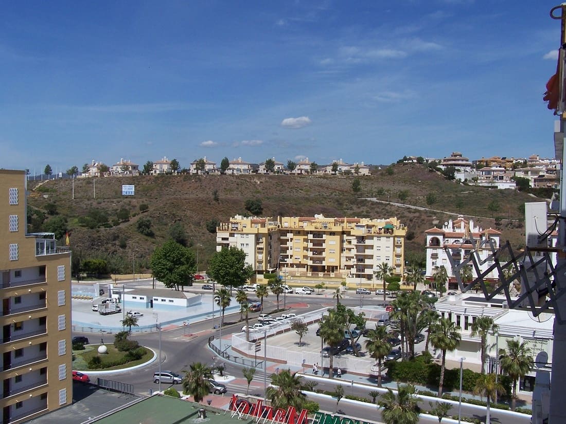 Beach Apartment for holiday rental in Torre del Mar with pool - € 350 (Ref: 7446001)
