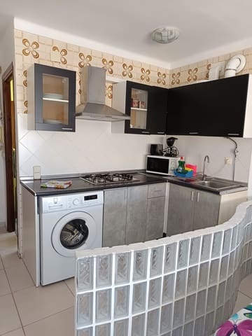 Appartamento sulla Spiaggia da affitare come casa vacanza in Torre del Mar, Vélez-Málaga con piscina - 350 € (Rif: 7446001)