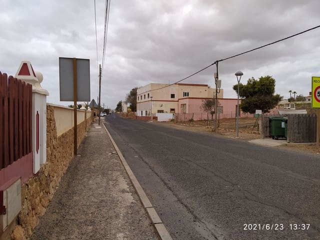 Byggetomt til salgs i Triquivijate, Antigua - € 65 000 (Ref: 9956573)