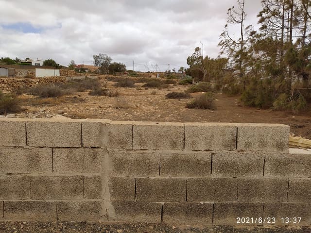 Byggetomt til salgs i Triquivijate, Antigua - € 65 000 (Ref: 9956573)