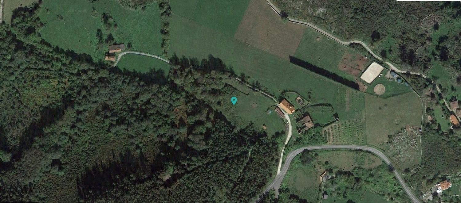 Grunde uden byggetilladelser til salg i Llanera - € 15.000 (Ref: 4102913)