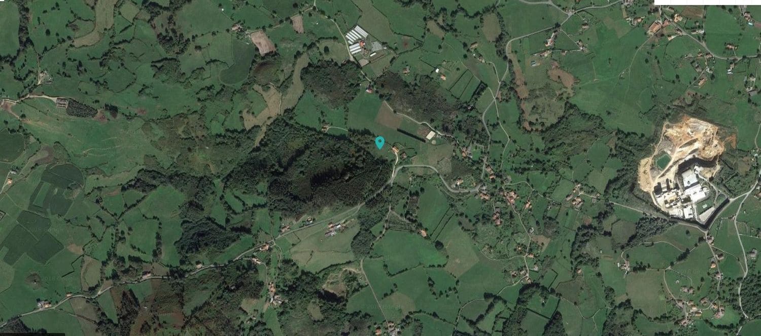 Grunde uden byggetilladelser til salg i Llanera - € 15.000 (Ref: 4102913)