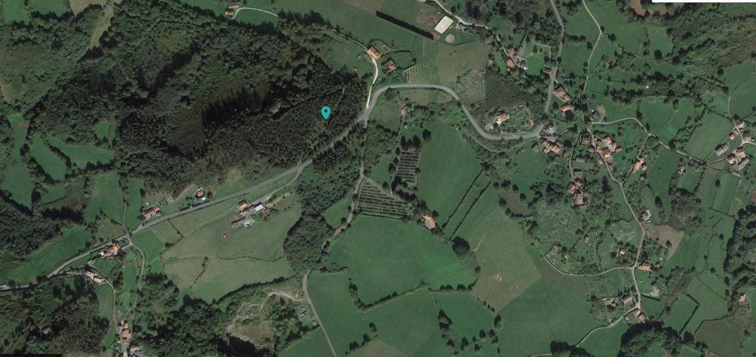 Ubebygd land til salgs i Llanera - € 65 000 (Ref: 4102914)
