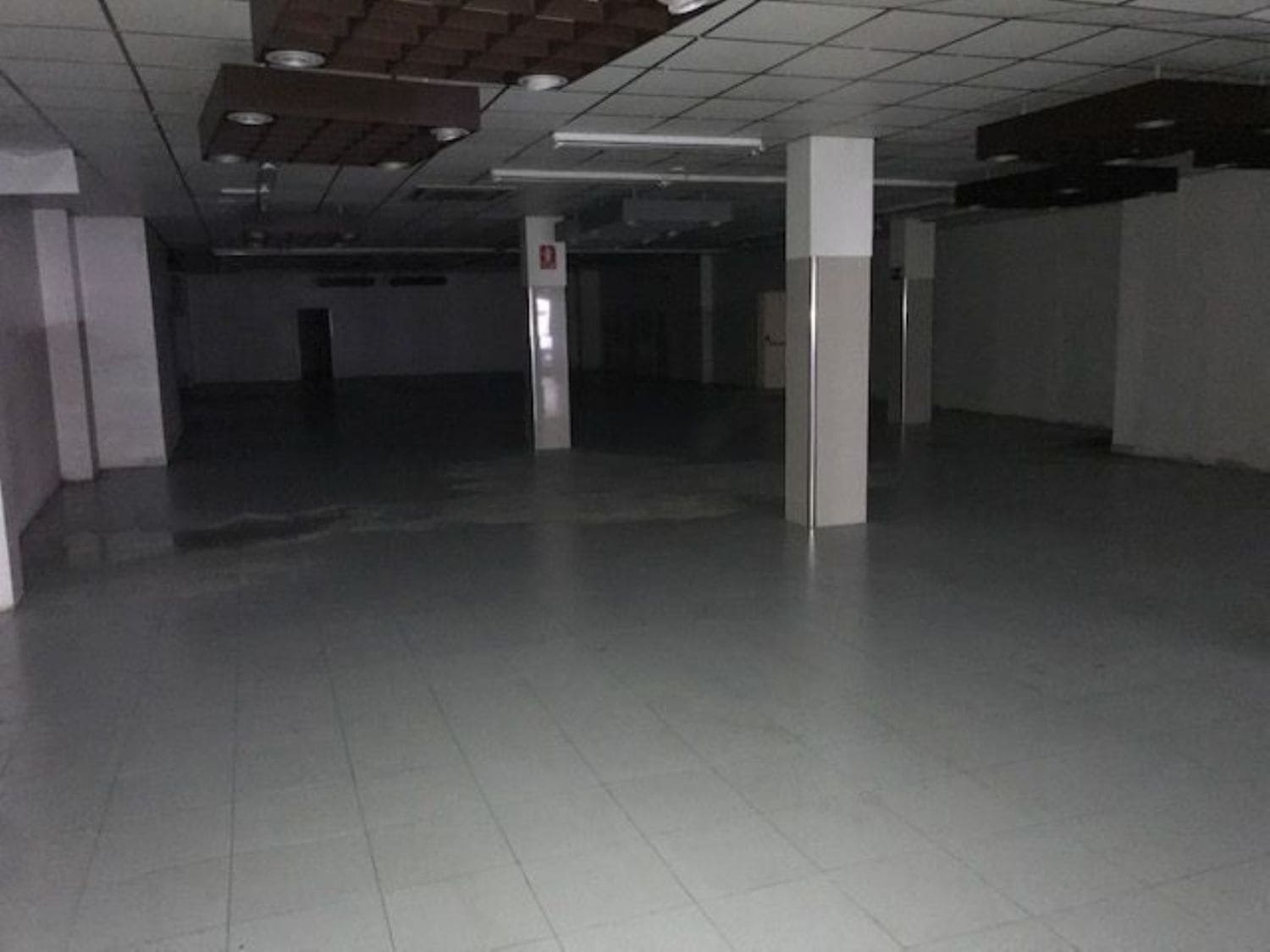 Commercial for rent in Oviedo - € 3,800 (Ref: 4453690)