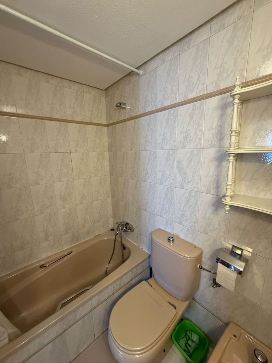 1 quarto Apartamento para arrendar em Oviedo com garagem - 650 € (Ref: 4607854)