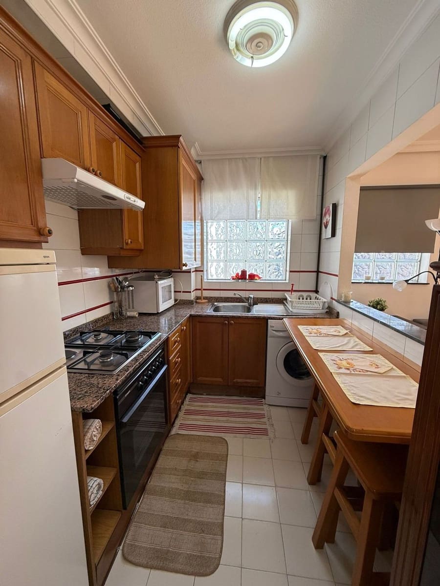 1 quarto Apartamento para arrendar em Oviedo com garagem - 650 € (Ref: 4607854)