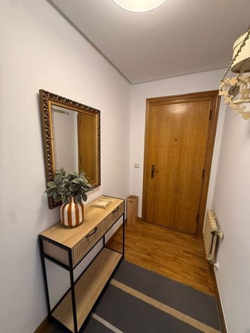 1 bedroom Apartment for rent in Centro Urbano, Oviedo with garage - € 650 (Ref: 4607854)