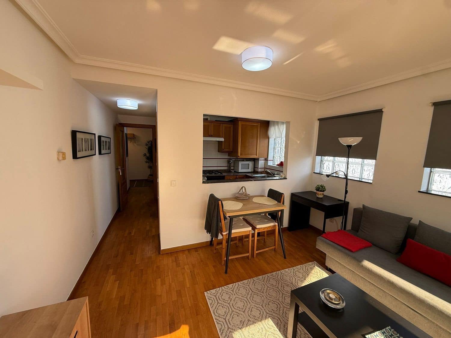 1 quarto Apartamento para arrendar em Oviedo com garagem - 650 € (Ref: 4607854)