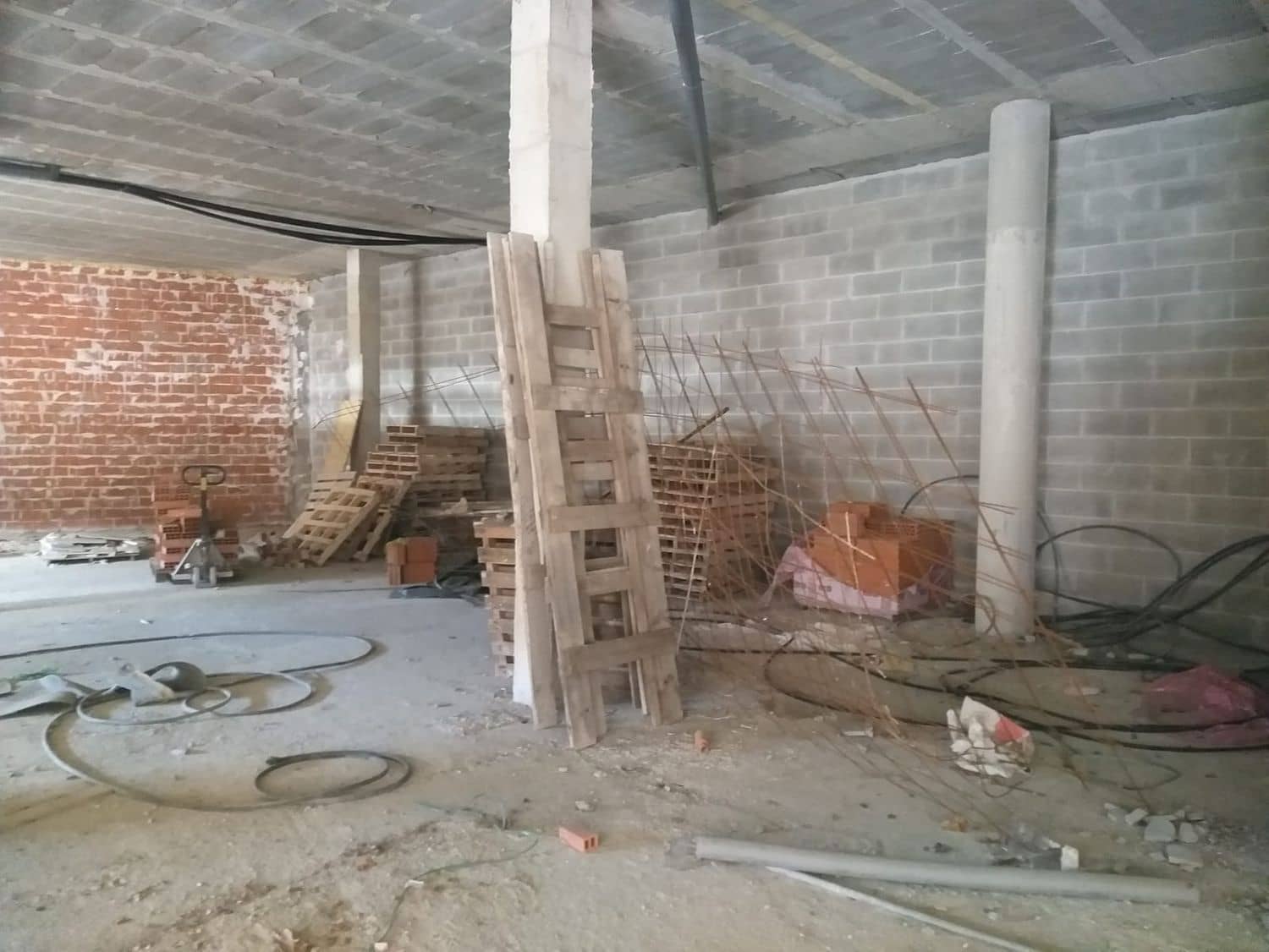 Erhverv til salg i Aller - € 104.000 (Ref: 5956837)