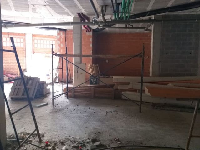 Kommersiell til salgs i Aller - € 104 000 (Ref: 5956837)