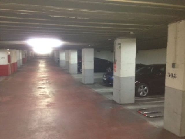 Garage for sale in Centro Urbano, Oviedo - € 19,000 (Ref: 6399088)