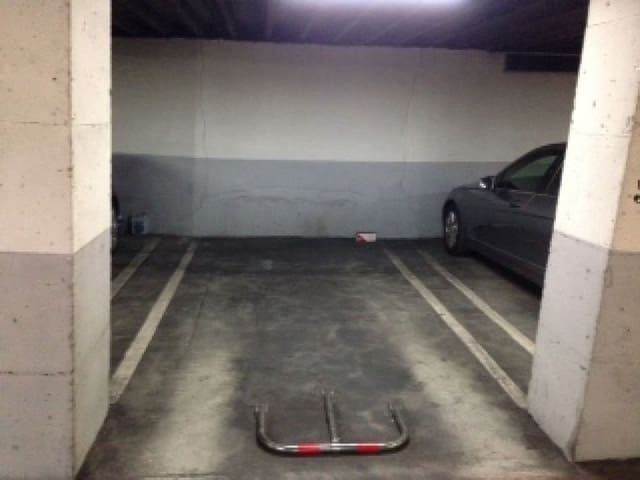 Garage for sale in Centro Urbano, Oviedo - € 19,000 (Ref: 6399088)