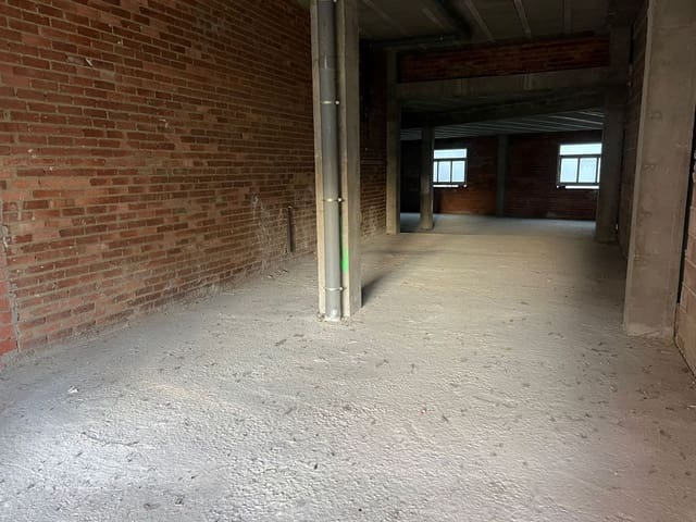 Kommersiell til salgs i Siero - € 190 000 (Ref: 6430260)