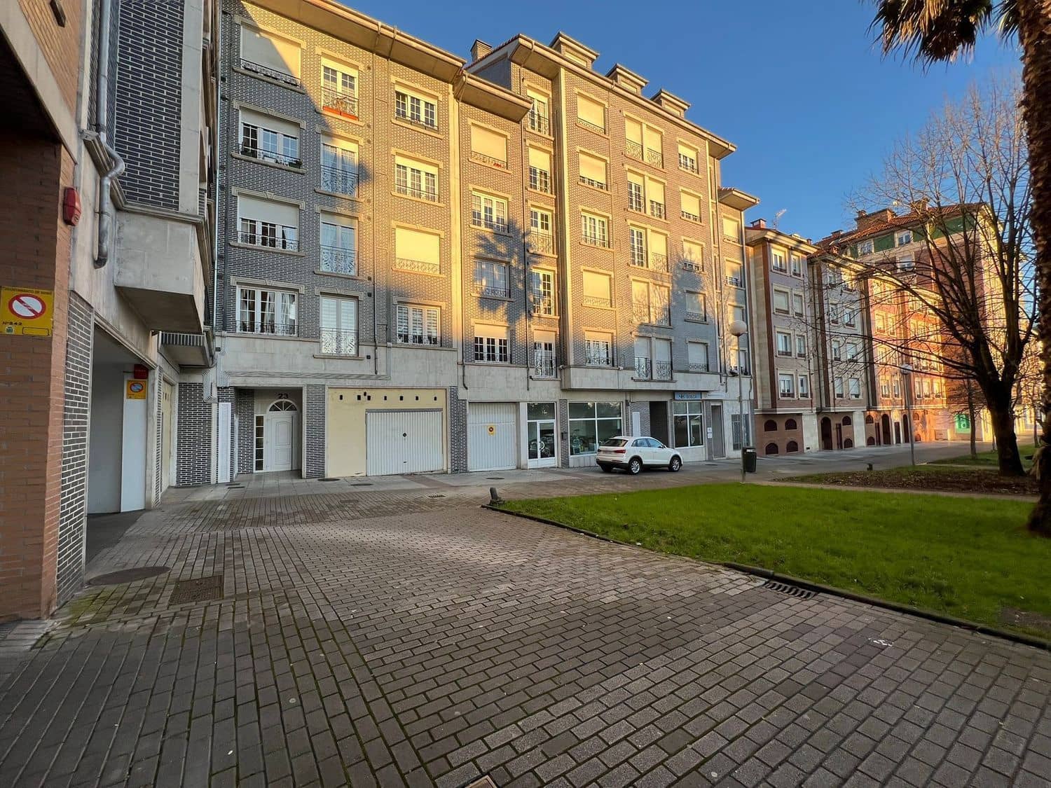 Erhverv til salg i Siero - € 190.000 (Ref: 6430260)