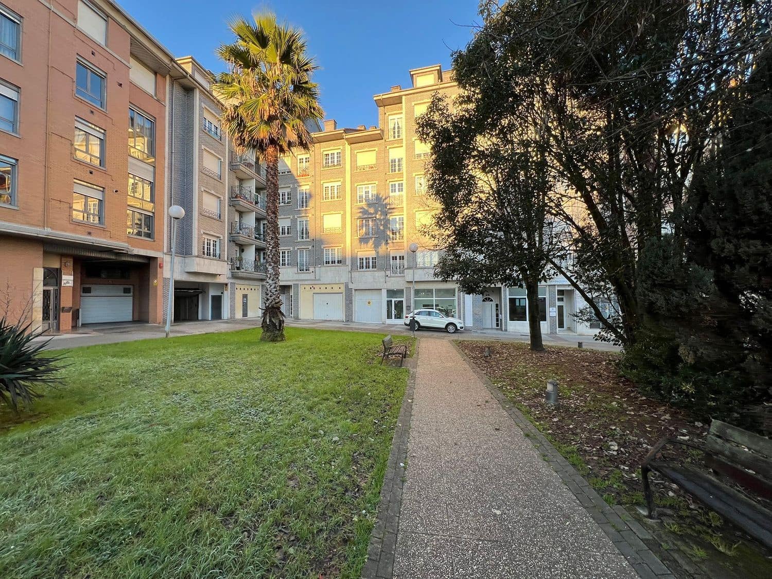 Erhverv til salg i Siero - € 190.000 (Ref: 6430260)