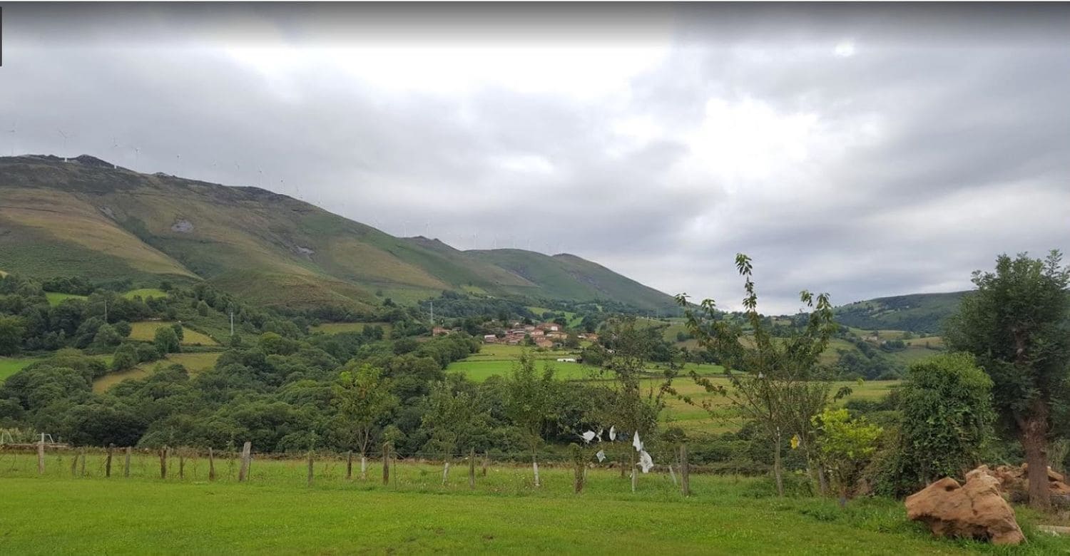 6 soveværelse Hotel til salg i Salas med garage - € 290.000 (Ref: 6792951)