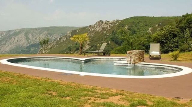 6 soveværelse Hotel til salg i Salas med garage - € 290.000 (Ref: 6792951)