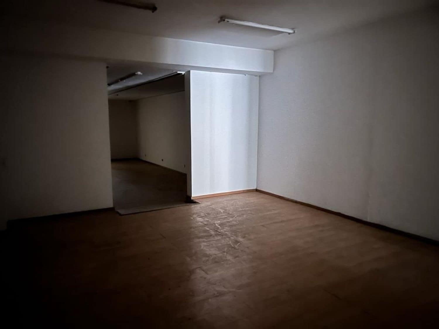 Erhverv til salg i Oviedo - € 105.000 (Ref: 7148059)