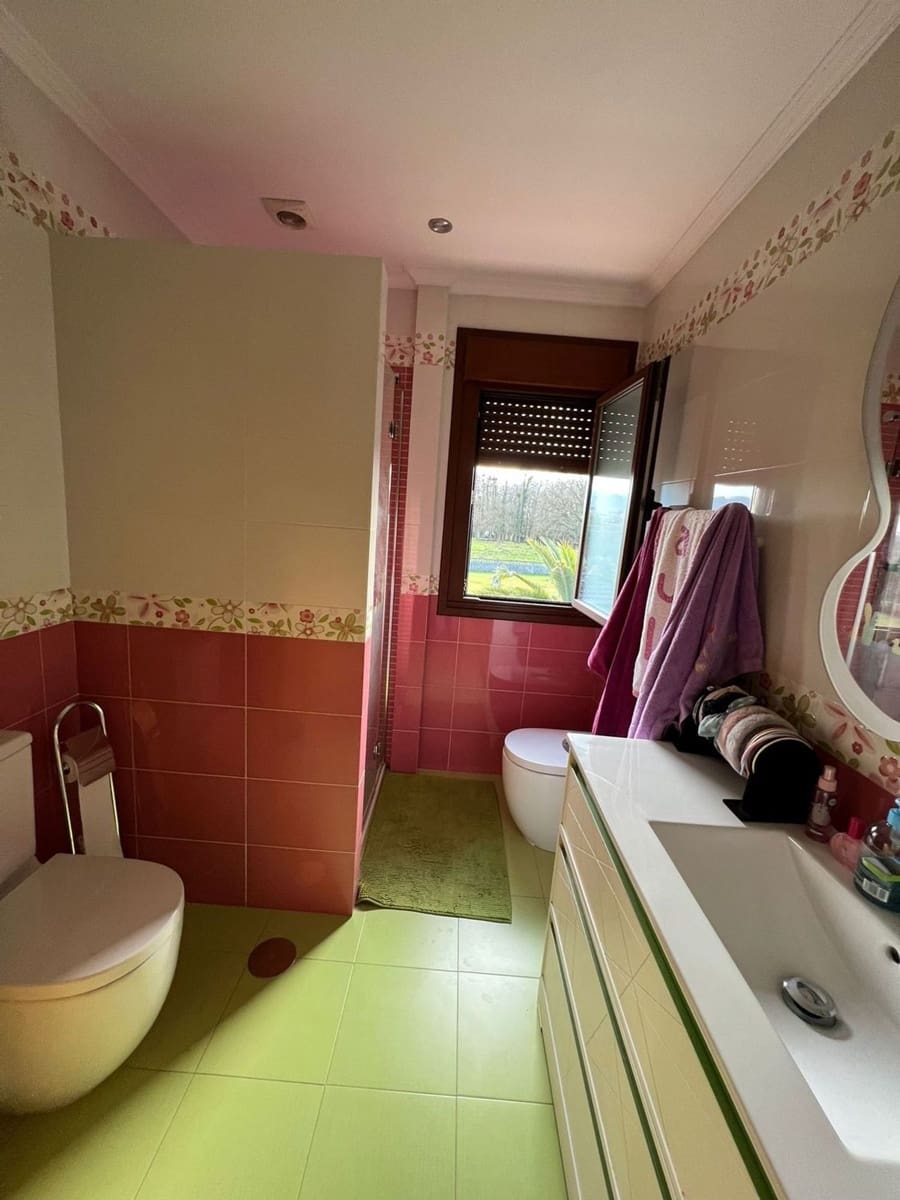 7 soveværelse Villa til salg i Oviedo med swimmingpool garage - € 799.000 (Ref: 7387934)